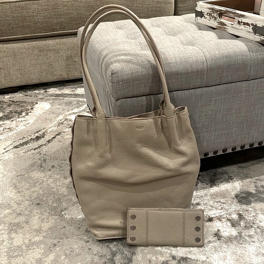 Hammitt Medium Oliver and Matching Wallet in Cozy Grey